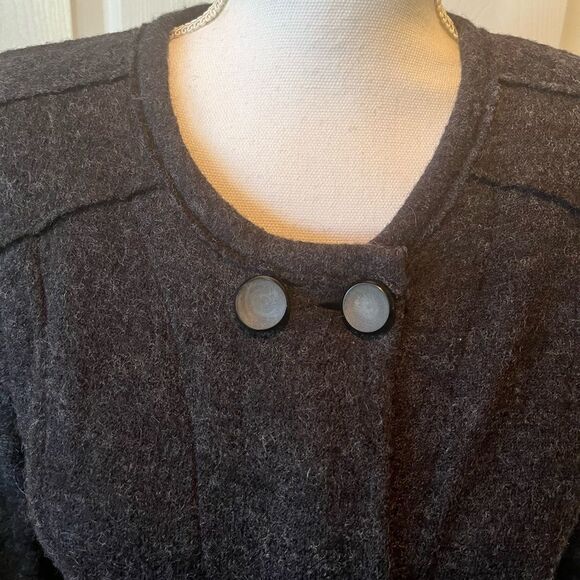 🎄CAbi Style 184 My Fair Jacket - Picture 3 of 10